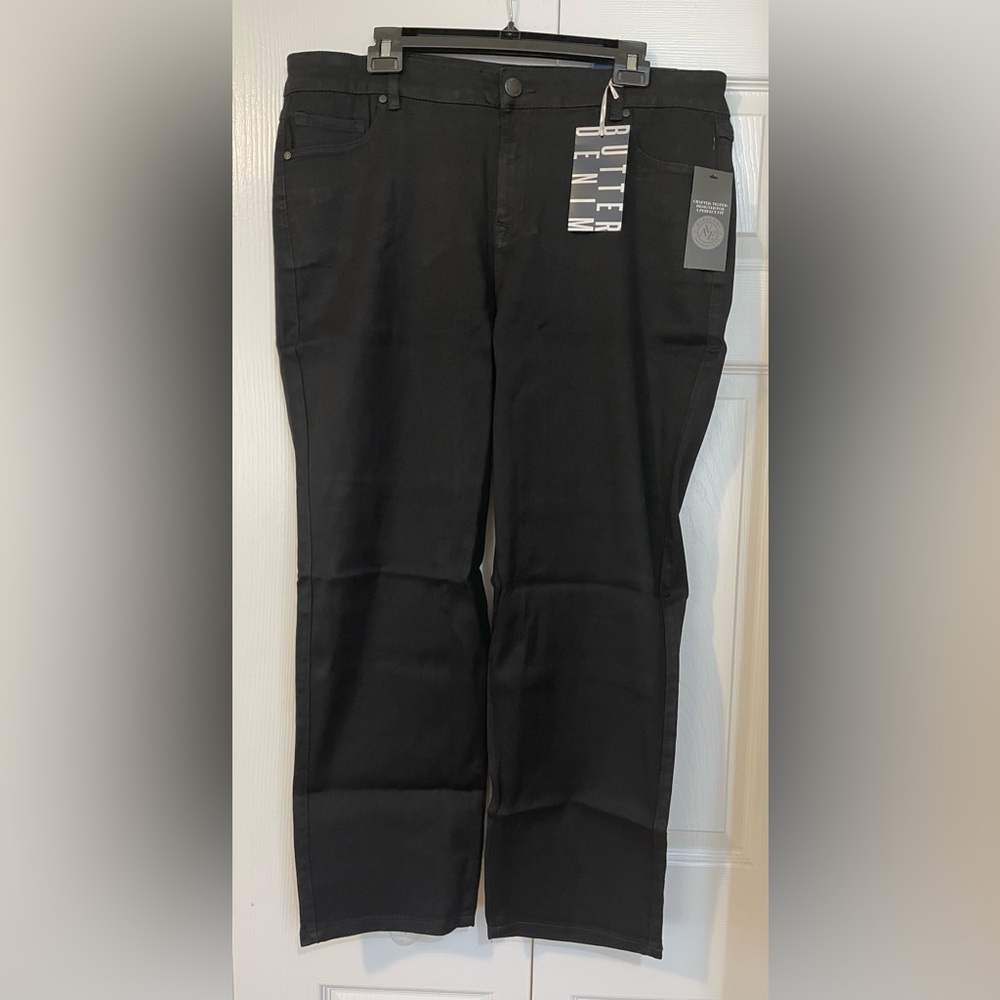 Avenue Black Jeans